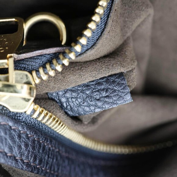 Louis Vuitton  Selene MM Mahina Leather Tote Shoulder Bag Black - Picture 16 of 16